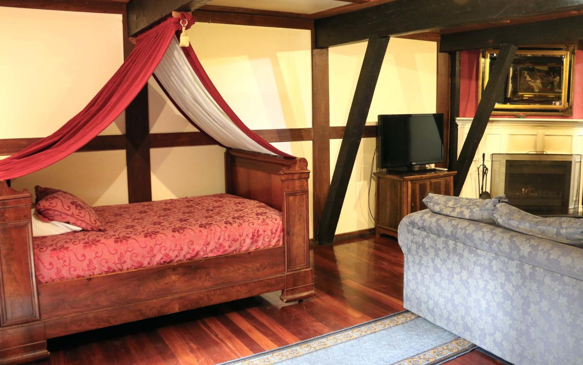 Beedelup House Cottages Pemberton Room photo