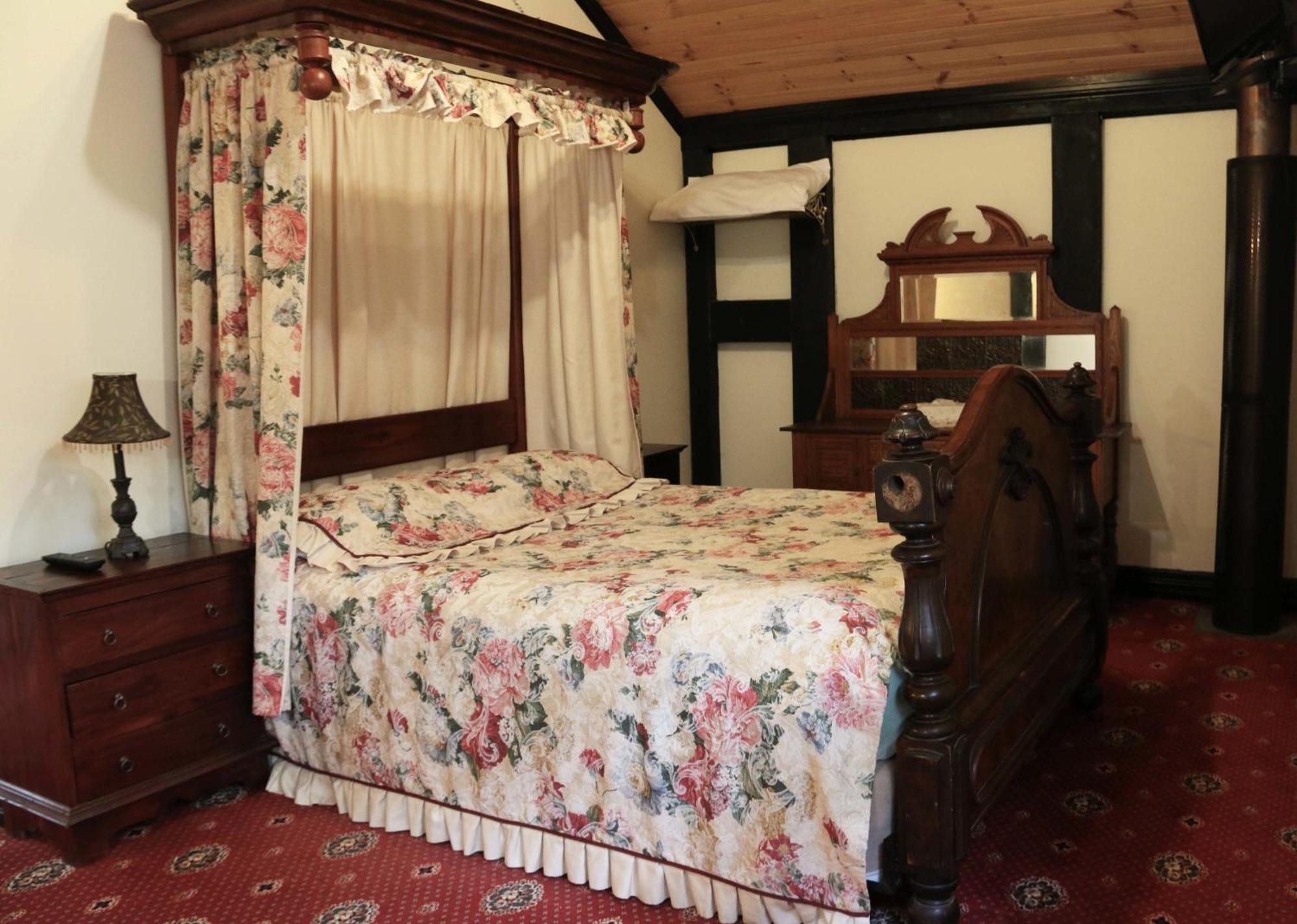 Beedelup House Cottages Pemberton Room photo