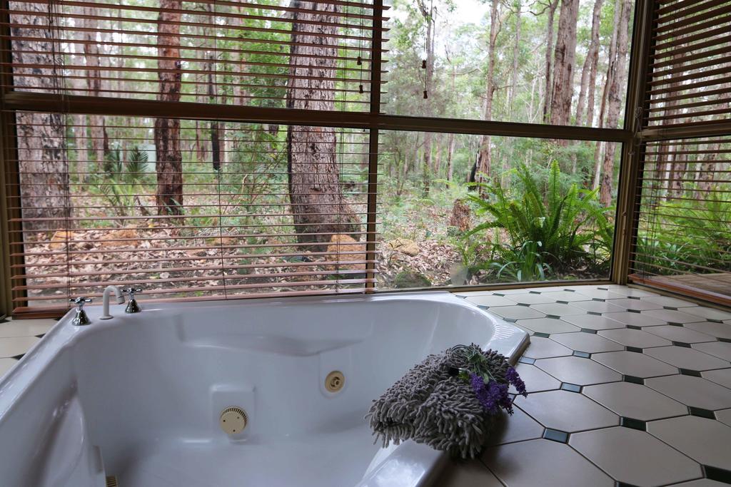 Beedelup House Cottages Pemberton Room photo